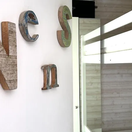 Comfortable And Centric Near Beach Apartment