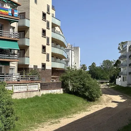 Comfortable And Centric Near Beach *